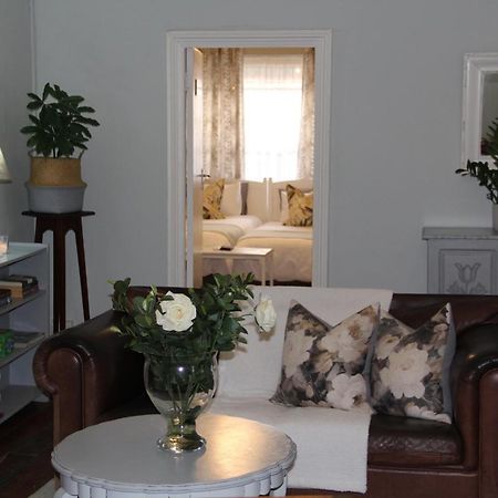 @Karoo Guesthouse Храфф-Рейнет Экстерьер фото