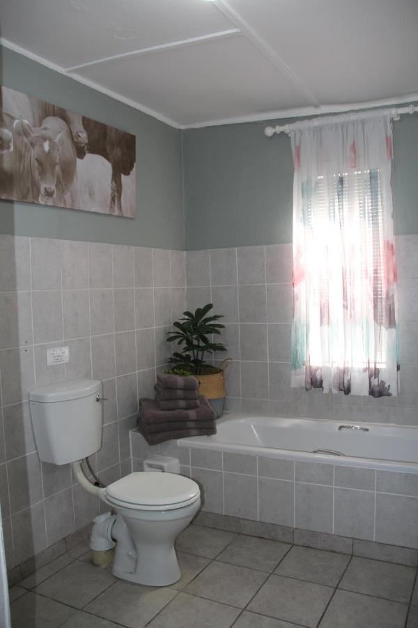 @Karoo Guesthouse Храфф-Рейнет Экстерьер фото