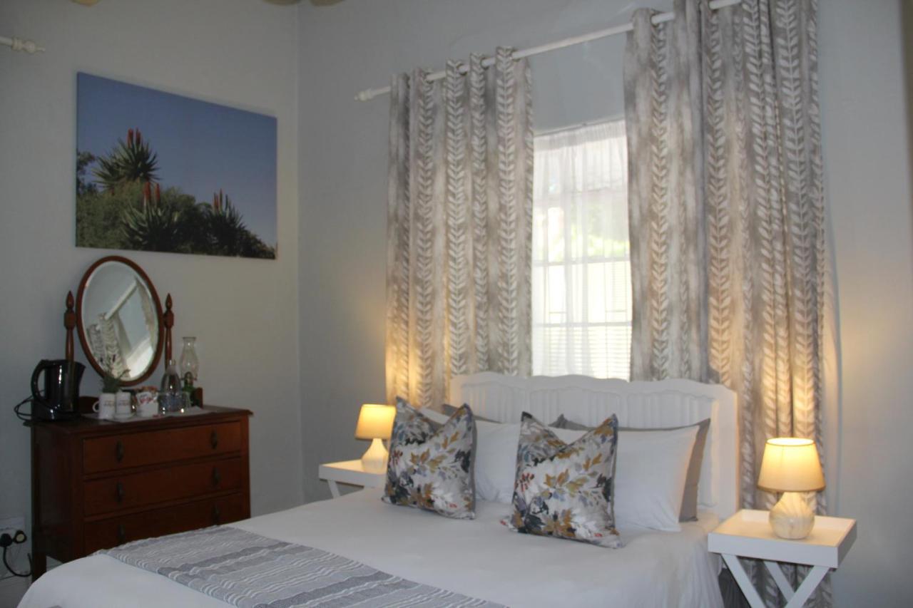 @Karoo Guesthouse Храфф-Рейнет Экстерьер фото