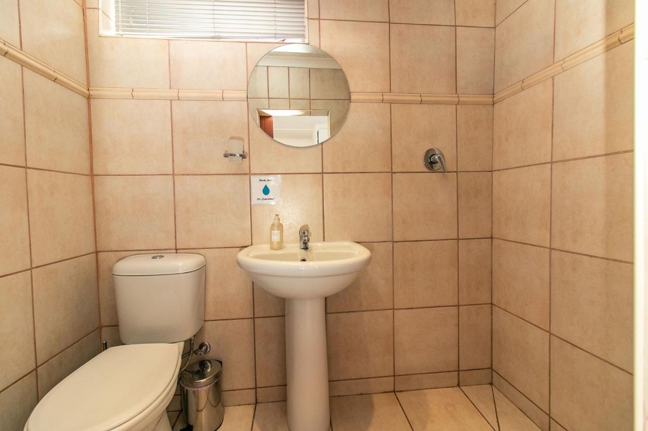 @Karoo Guesthouse Храфф-Рейнет Экстерьер фото